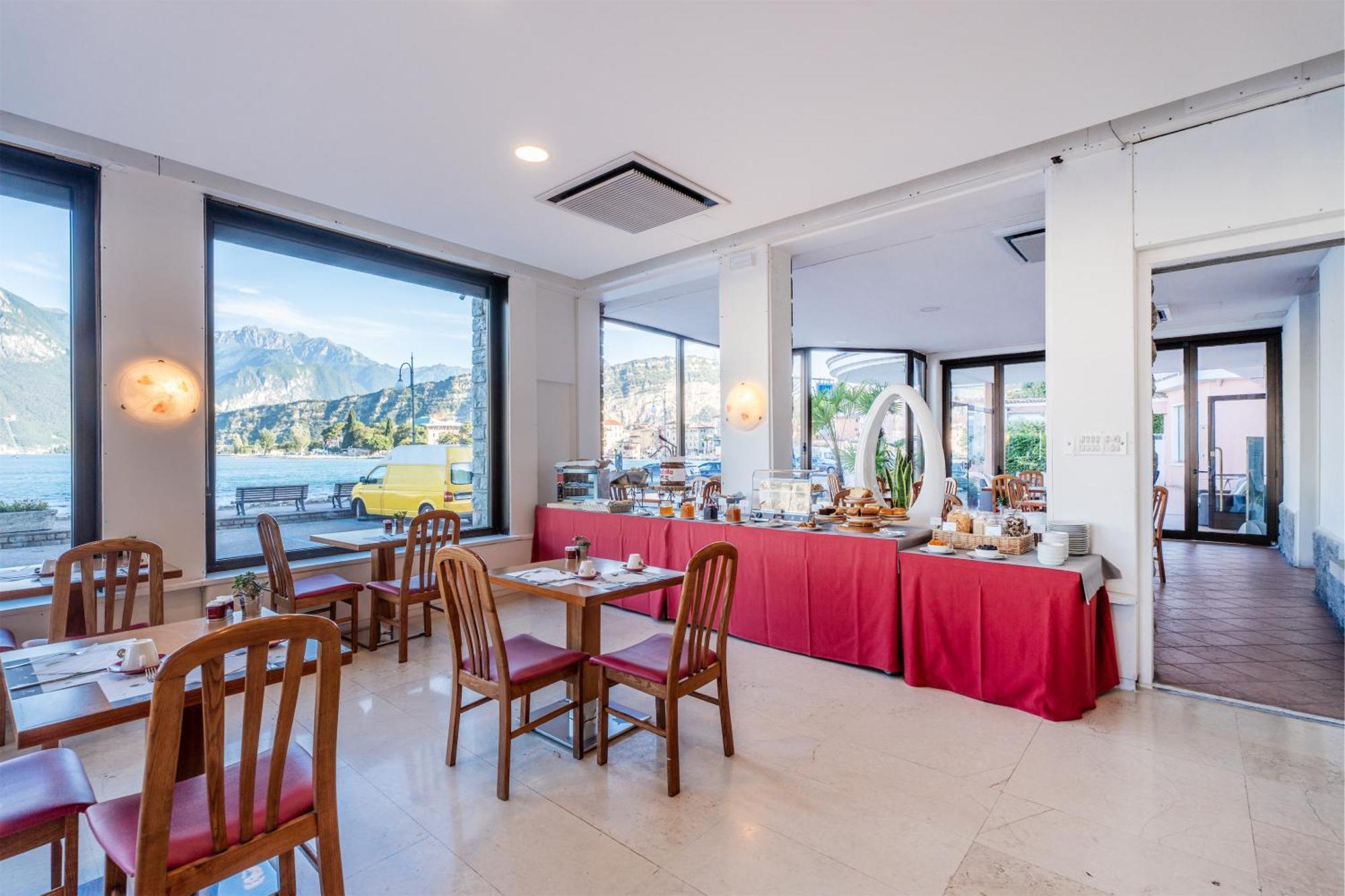 Lake Hotel Ifigenia Torbole Sul Garda Eksteriør bilde